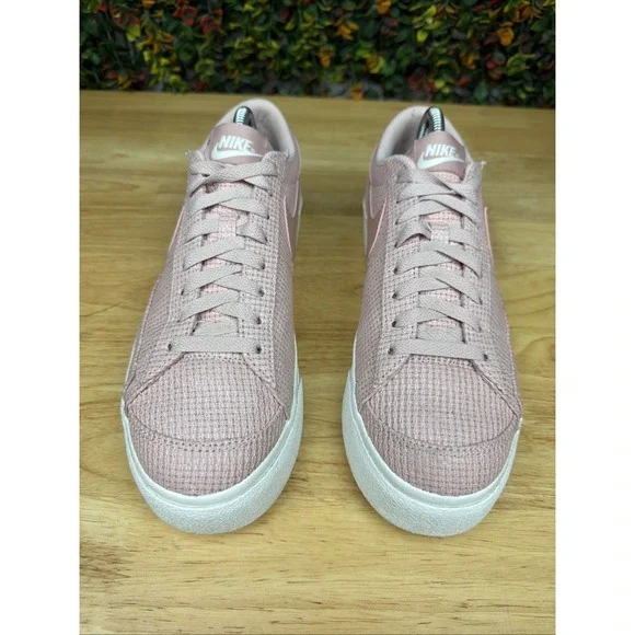 Nike Blazer Low Platform Shoes Sneakers DN0744-600 Pink White Women's 9 GUC - Picture 2 of 10